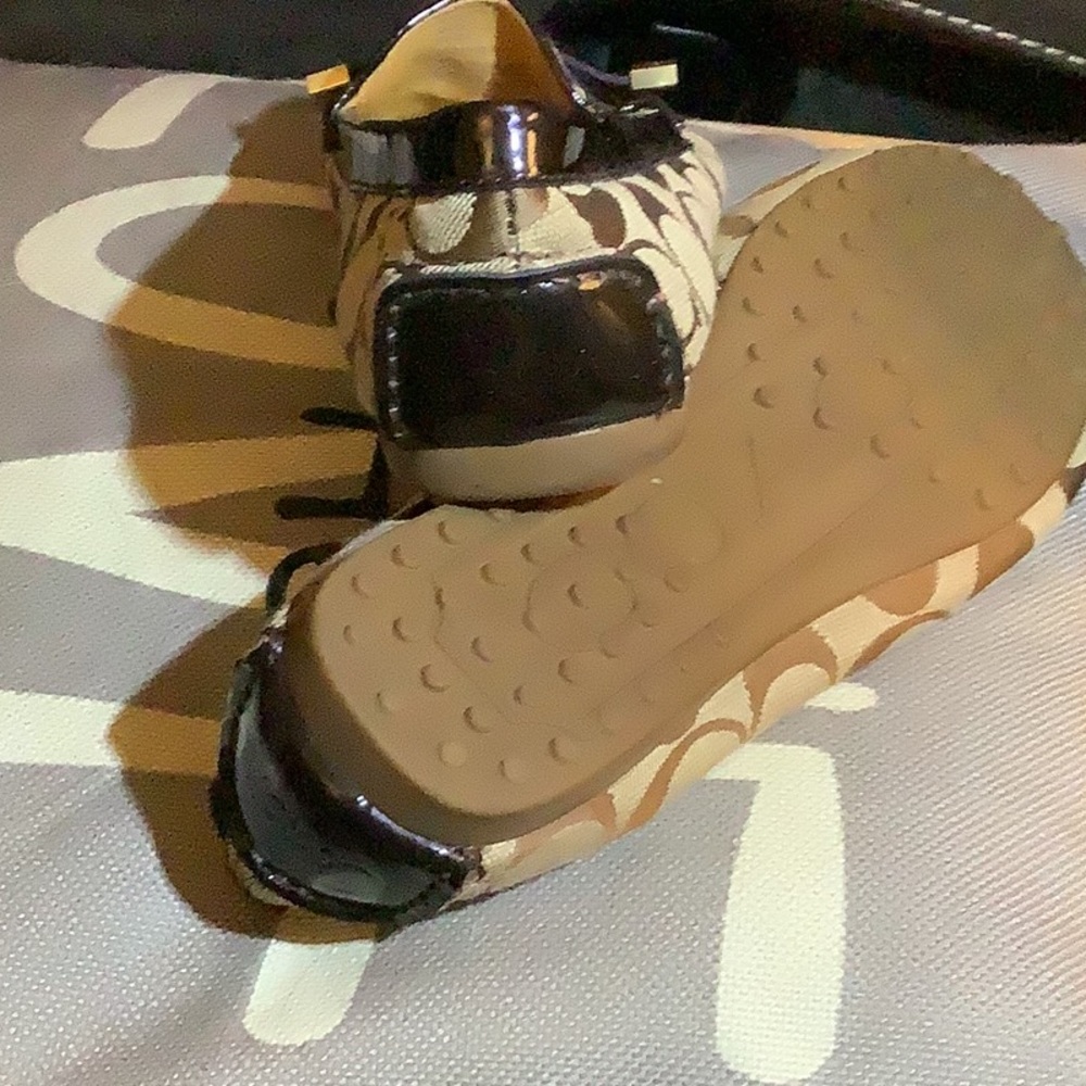 Brand new coach shoes - Picture 4 of 4
